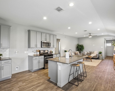 1514 Truckee River Drive - Photo Thumbnail 11