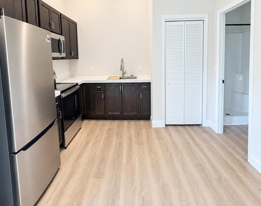 3360 Lafayette - Photo Thumbnail 4