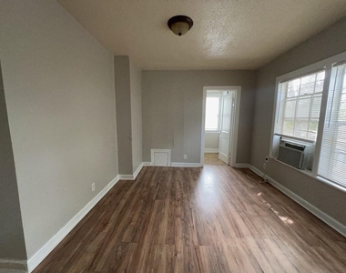 1552 Lombardy Street - Photo Thumbnail 5