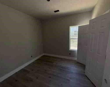 17494 Deep Woods Trail - Photo Thumbnail 6