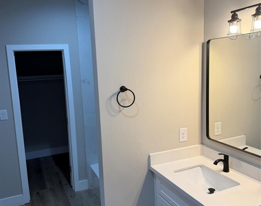 17494 Deep Woods Trail - Photo Thumbnail 11
