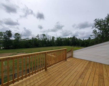 140 Pleasant - Photo Thumbnail 5