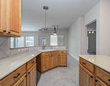 17611 Emerald Garden Lane - Photo Thumbnail 21