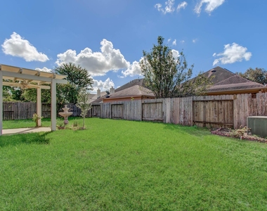 17611 Emerald Garden Lane - Photo Thumbnail 44