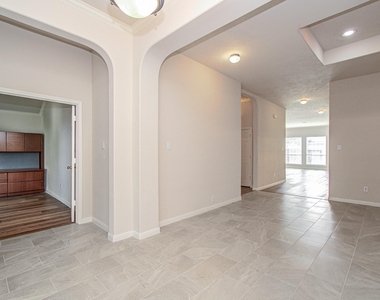 17611 Emerald Garden Lane - Photo Thumbnail 3