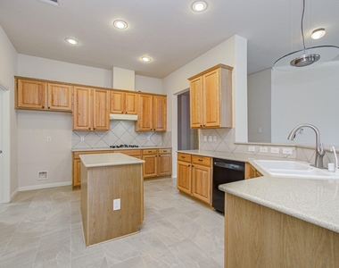 17611 Emerald Garden Lane - Photo Thumbnail 17