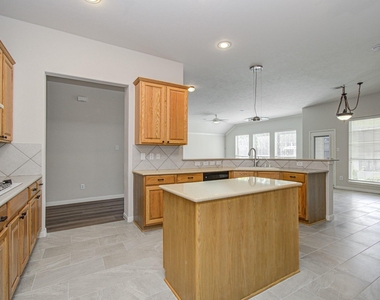 17611 Emerald Garden Lane - Photo Thumbnail 18