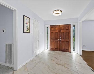 12018 Beinhorn Drive - Photo Thumbnail 3