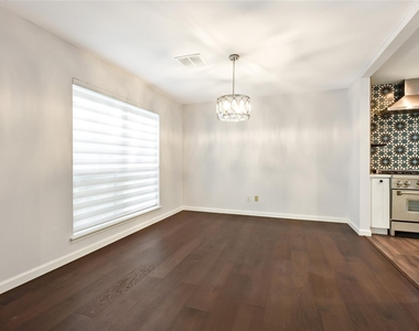 12018 Beinhorn Drive - Photo Thumbnail 15