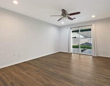12018 Beinhorn Drive - Photo Thumbnail 19