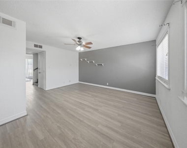 11002 Hammerly Boulevard - Photo Thumbnail 9