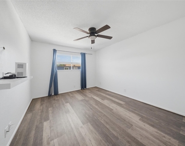 11002 Hammerly Boulevard - Photo Thumbnail 7