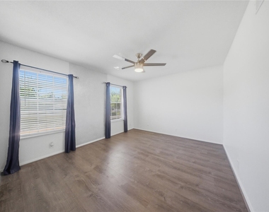 11002 Hammerly Boulevard - Photo Thumbnail 10