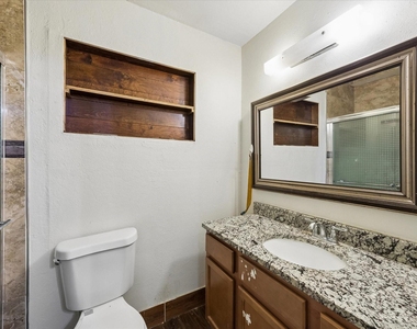 10910 Keese Drive - Photo Thumbnail 13
