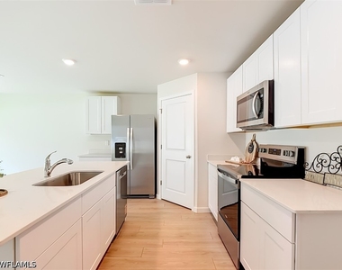 14168 Hemingway Oaks Trail - Photo Thumbnail 15