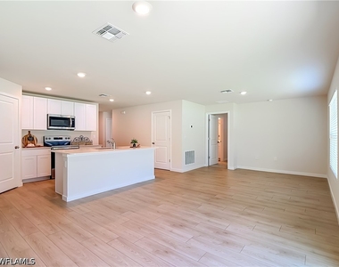 14168 Hemingway Oaks Trail - Photo Thumbnail 25