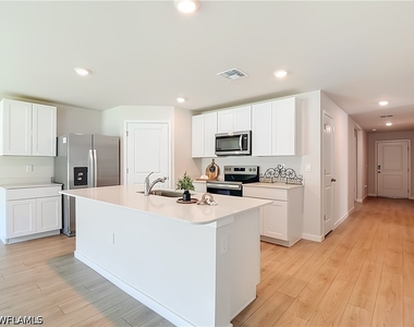 14168 Hemingway Oaks Trail - Photo Thumbnail 1