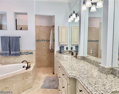 9923 Corso Bello Drive - Photo Thumbnail 22
