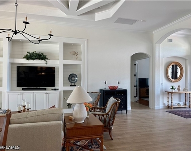 9923 Corso Bello Drive - Photo Thumbnail 13