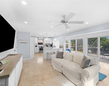 1360 Chesapeake Avenue - Photo Thumbnail 10