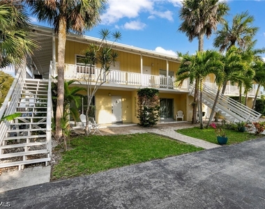 1360 Chesapeake Avenue - Photo Thumbnail 21