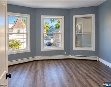 173 Watson - Photo Thumbnail 1