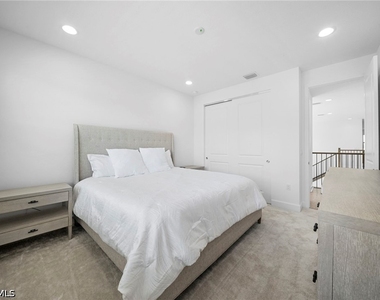 20353 Fair Oak Lane - Photo Thumbnail 38