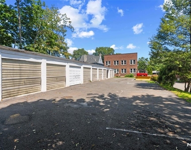 60-62 Elmwood - Photo Thumbnail 21