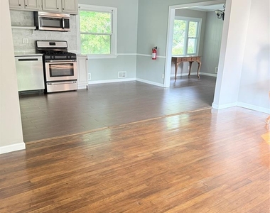 180 Orchard - Photo Thumbnail 28