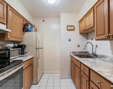 164 Clinton - Photo Thumbnail 5