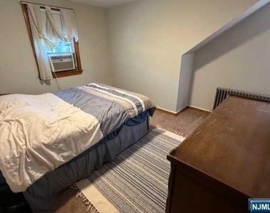 189 W Prospect - Photo Thumbnail 5