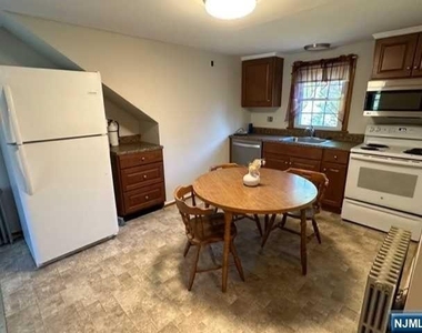 189 W Prospect - Photo Thumbnail 9
