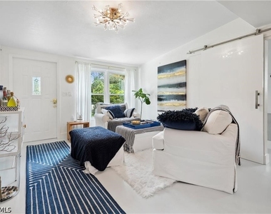 1340 Delmar Lane - Photo Thumbnail 10