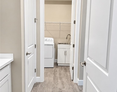 133 Sw 33rd Place - Photo Thumbnail 18