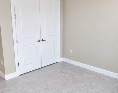 133 Sw 33rd Place - Photo Thumbnail 15