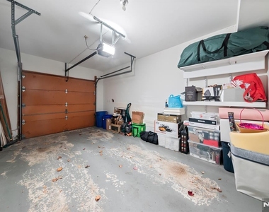 208 Cambridge - Photo Thumbnail 24