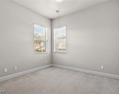 5717 Mango Circle - Photo Thumbnail 20