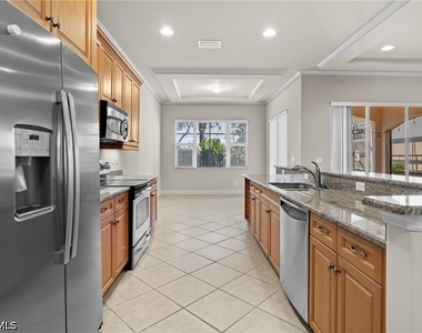 5717 Mango Circle - Photo Thumbnail 7