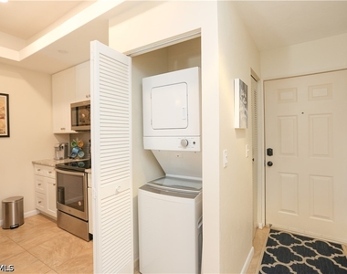 3611 Wild Pines Drive - Photo Thumbnail 18