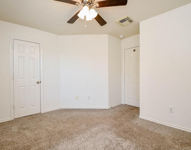 5607 Stonecloud Lane - Photo Thumbnail 37