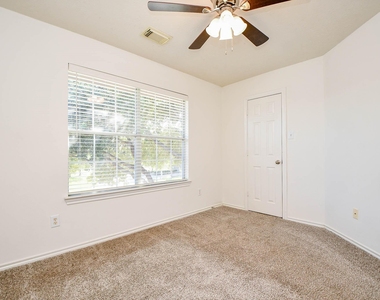 5607 Stonecloud Lane - Photo Thumbnail 36