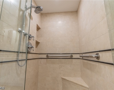 4031 Gulf Shore Boulevard N - Photo Thumbnail 11