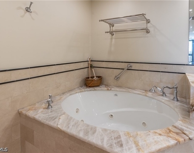 4031 Gulf Shore Boulevard N - Photo Thumbnail 10