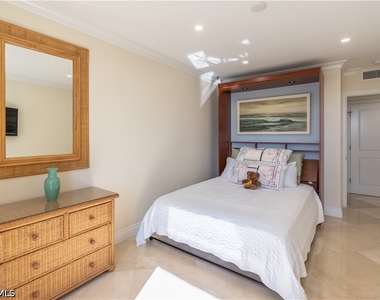 4031 Gulf Shore Boulevard N - Photo Thumbnail 24