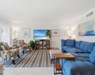25720 Hickory Boulevard - Photo Thumbnail 2