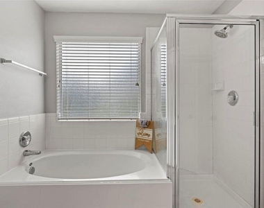 2518 Hidden Park Lane - Photo Thumbnail 13