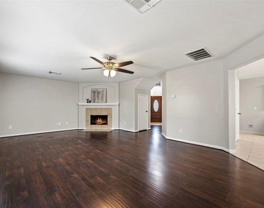 2518 Hidden Park Lane - Photo Thumbnail 10