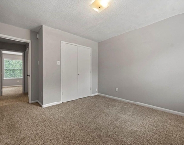 2518 Hidden Park Lane - Photo Thumbnail 18
