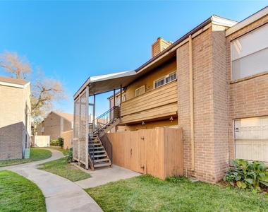 10202 Forum Park Drive - Photo Thumbnail 23