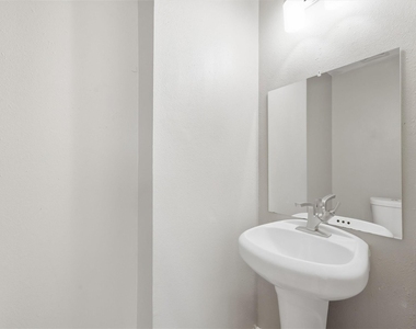 19407 Wann Park Drive - Photo Thumbnail 8